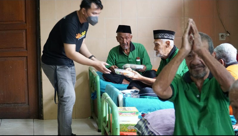 Tutup Tahun 2022, Seluruh Karyawan Ralali.com Isi dengan Kegiatan CSR - Bagian 3