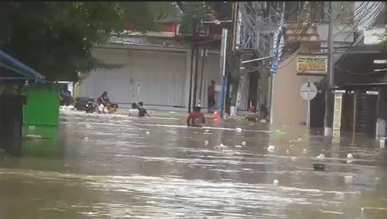BPBD Sebut Banjir Sampang Rendam 5 Kelurahan dan 4 Desa, Ketinggian hingga 2 Meter