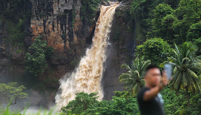 Menikmati Keindahan Alam Geopark Ciletuh dari Bukit Darma - Bagian 1