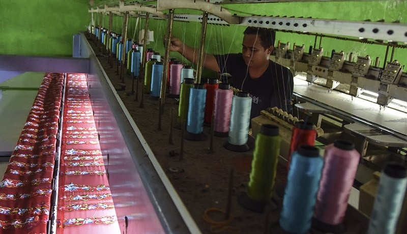 Harga Bahan Baku Naik, Pengusaha Kain Bordir Terancam Gulung Tikar - Bagian 1