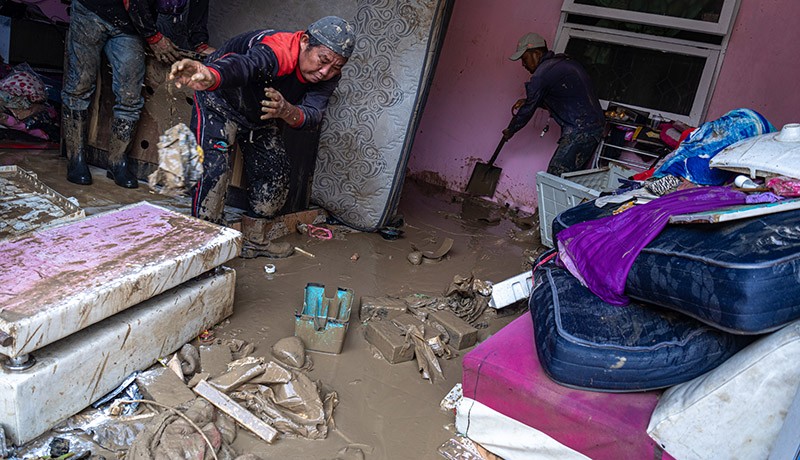 Kondisi Perumahan Dinar Indah Semarang usai Diterjang Banjir Bandang - Bagian 3