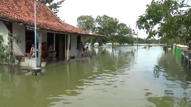 Minim Posko Kesehatan, Korban Banjir di Grobogan Terpaksa Beli Obat Sendiri