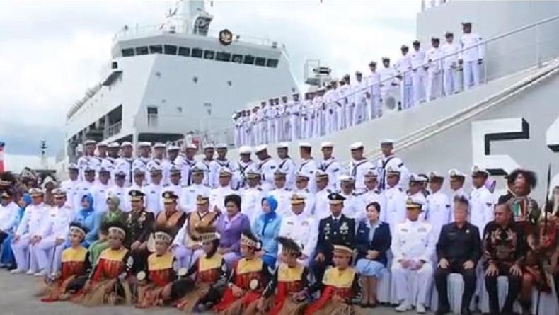 Panglima TNI Kukuhkan KRI Teluk Wondama 527, Jadi Kebanggaan Papua
