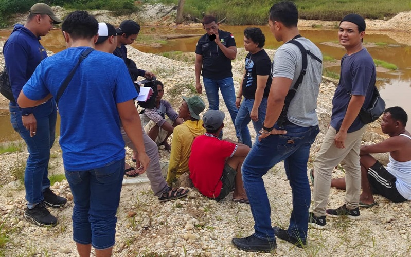 4 Pekerja Tambang Pasir Ilegal di Merangin Ditangkap Polisi, Excavator dan 2 Truk Diamankan