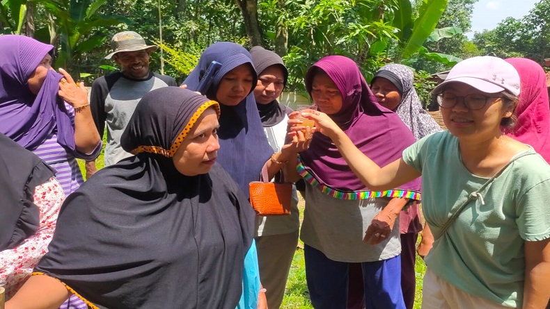 Kuasai Bahasa Asing, Warga Kampung di Majalengka Tak Minder Ngobrol dengan Turis