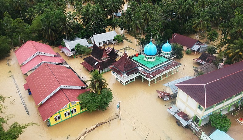 Penampakan dari Udara Banjir Padang Pariaman, 2 Orang Meninggal Dunia - Bagian 1
