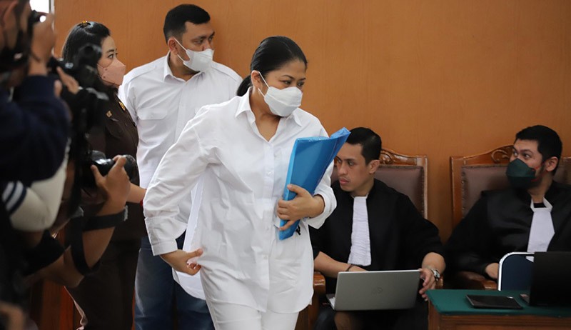 Putri Candrawathi Jalani Sidang Pembacaan Pleidoi - Bagian 1