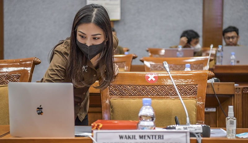 Wamenparekraf Angela Tanoesoedibjo Hadiri Rapat bersama Komisi X DPR - Bagian 1