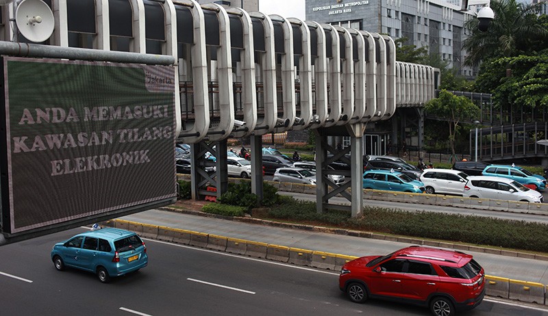 Tilang Elektronik Rekam 12.000 Pelanggaran per Hari di DKI Jakarta - Bagian 1