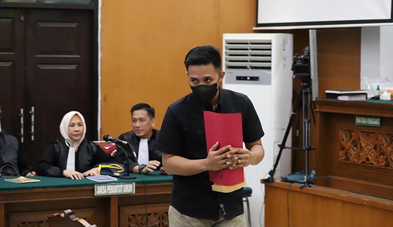 Eksekutor Penembakan Brigadir J, Bharada E Bacakan Pleidoi - Bagian 4