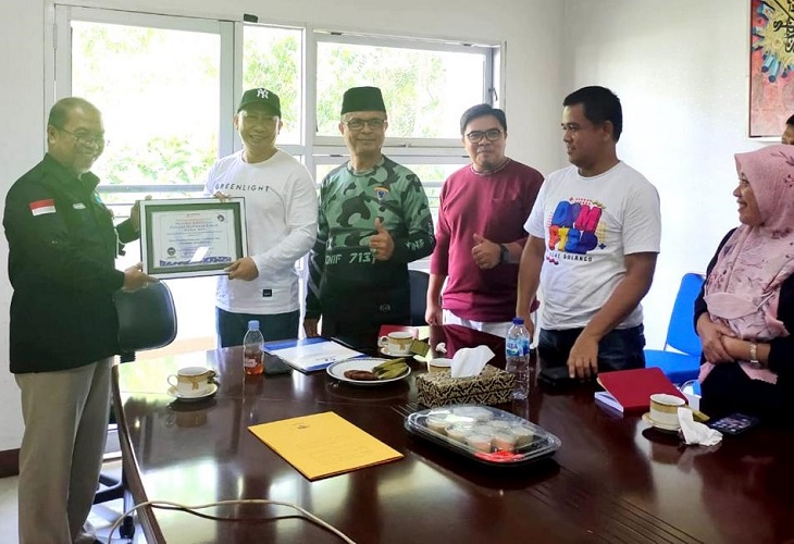 Beri Pelayanan Maksimal, Disdukcapil Bone Bolango Diganjar Penghargaan Ombudsman RI 