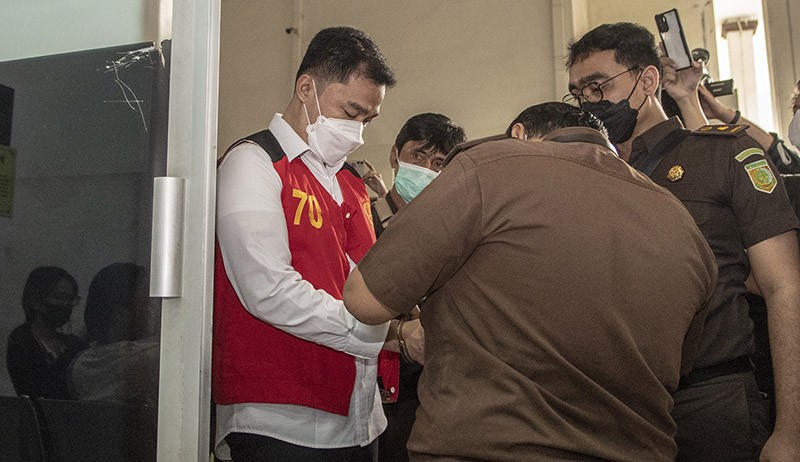 Halangi Proses Hukum Kasus Brigadir J, Arif Rahman Arifin Dituntut 1 Tahun Penjara - Bagian 2