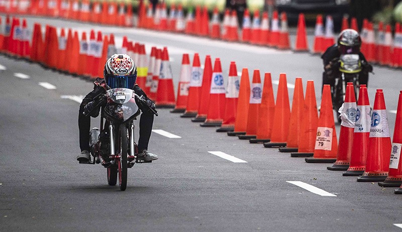 1.000 Pembalap Motor Jalanan Adu Kecepatan di Kemayoran - Bagian 1