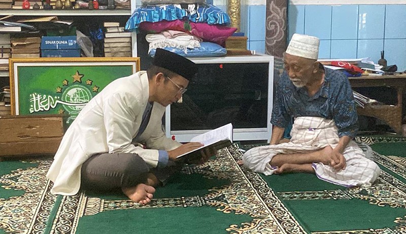 Foto-Foto Santunnya TGB Zainul Majdi saat Baca Kitab Hadis bersama Ulama Karismatik Banten - Bagian 1