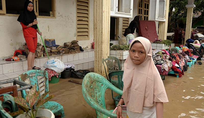 Curah Hujan Tinggi, Kota Manado Berpotensi Banjir Lagi - Bagian 1