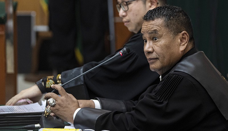 Sidang Dakwaan Teddy Minahasa, Hotman Paris Duduk di Kursi Kuasa Hukum - Bagian 1