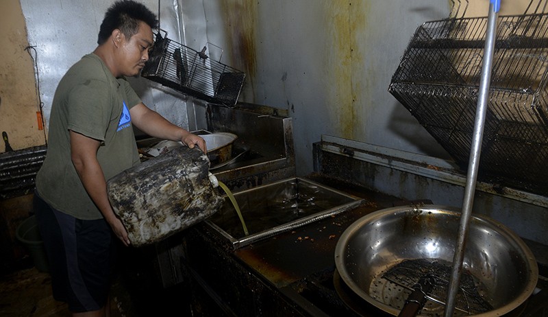 Dampak Minyak Goreng Curah Langka, Industri Kue Rumahan Kurangi Produksi - Bagian 2