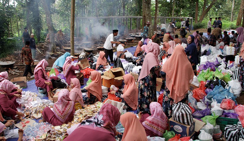 31 Kambing Disembelih pada Tradisi Nyadran di Kompleks Pemakaman Ngijo Semarang - Bagian 4