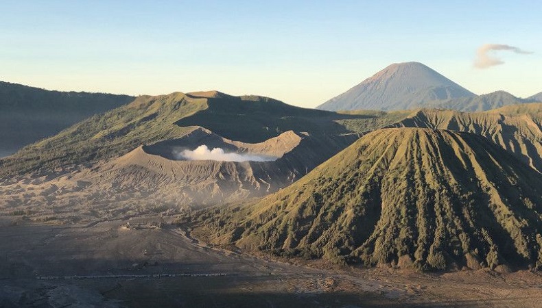 Aktivitas Gunung Bromo Meningkat, Wisatawan Diminta Waspada