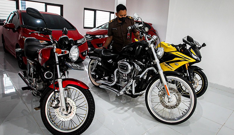 Bak Showroom Otomotif, Ini Isi Galeri Penyimpanan Barang Bukti Kejari Depok - Bagian 1