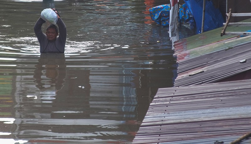 Foto-Foto Banjir Kota Solo, Lebih dari 10.000 Jiwa Terdampak - Bagian 1