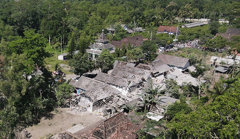 Penampakan dari Udara Dahsyatnya Ledakan di Blitar yang Tewaskan 1 Keluarga - Bagian 1