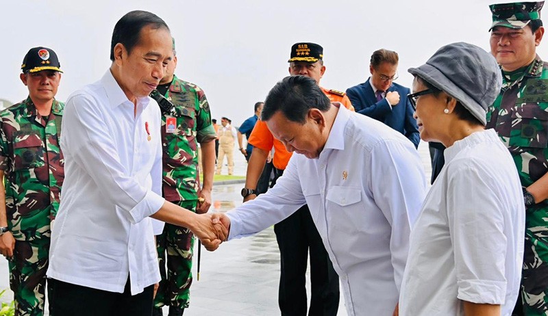 Presiden Jokowi Didampingi Prabowo Lepas Bantuan Kemanusiaan untuk Turki dan Suriah - Bagian 3