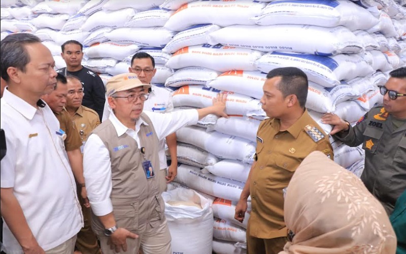Pemkot Pekanbaru Pastikan Stok Beras dan Sembako Aman hingga Lebaran