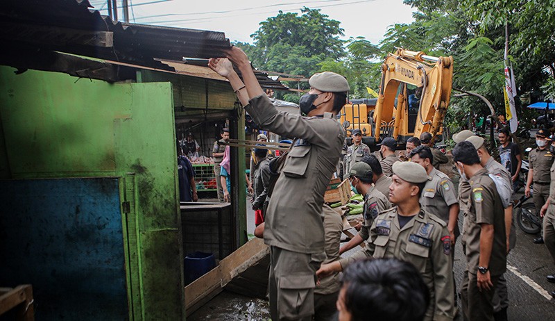 Lapak PKL Liar Sepanjang 2 Km di Jalan Irigasi Tangerang Dibongkar - Bagian 2