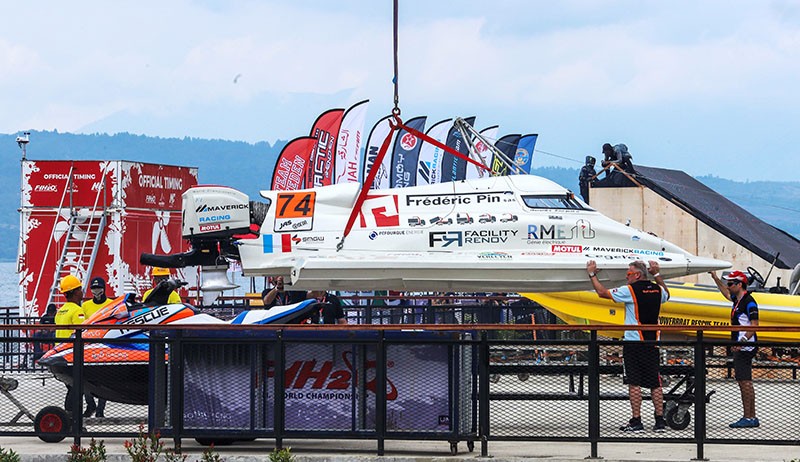 Melihat Kesibukan Kru F1 Powerboat di Danau Toba - Bagian 2