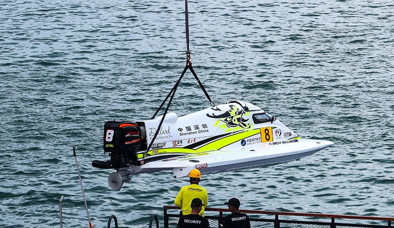 Melihat Kesibukan Kru F1 Powerboat di Danau Toba - Bagian 1