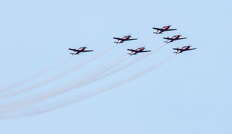 Melihat Manuver Jupiter TNI AU di Langit Danau Toba - Bagian 4