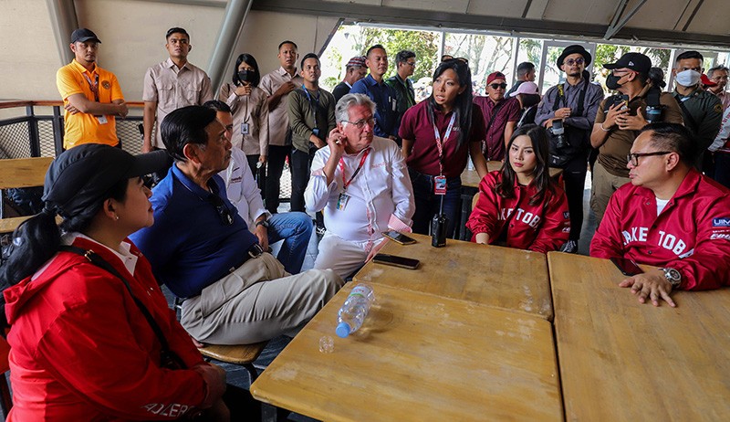 Wamenparekraf Angela Tanoesoedibjo bersama Para Menteri Nobar F1 PowerBoat - Bagian 5