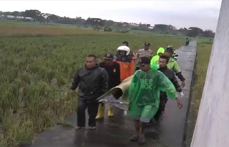 Tragis, Pembonceng Motor di Klaten Tewas Tersambar Petir 