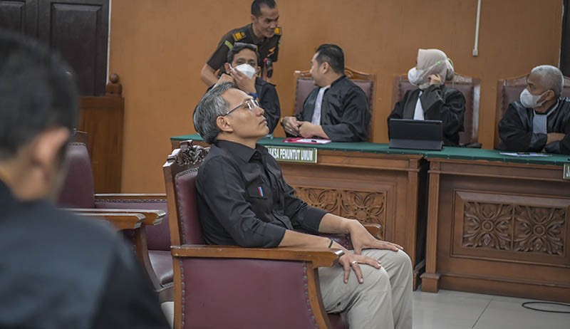 Ekspresi Agus Nurpatria Divonis 2 Tahun Penjara - Bagian 1