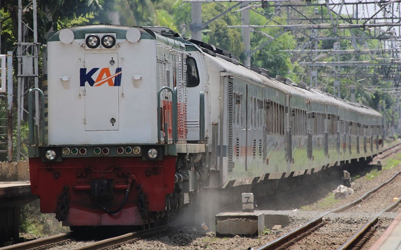 6 Meninggal Tertabrak KA Selama 2023, KAI Minta Warga Tak Beraktivitas di Rel saat Arus Mudik