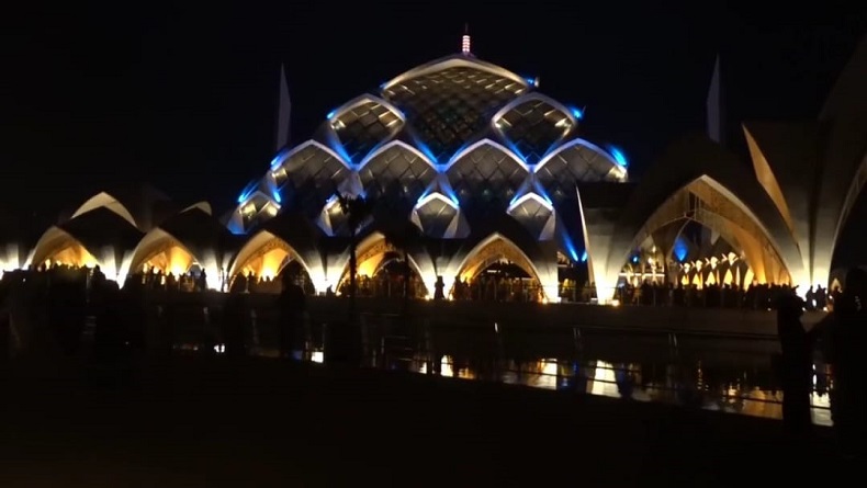 Penutupan Masjid Al Jabbar Diperpanjang, Baru Dibuka Awal Ramadan 2023