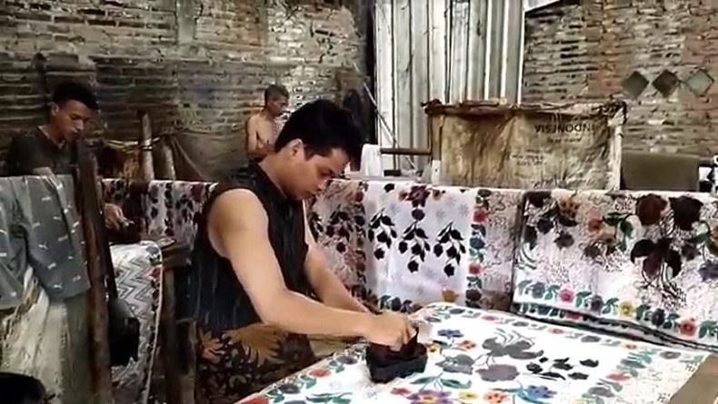 Banjir Pekalongan, Perajin Batik dan Konveksi Kesulitan Produksi
