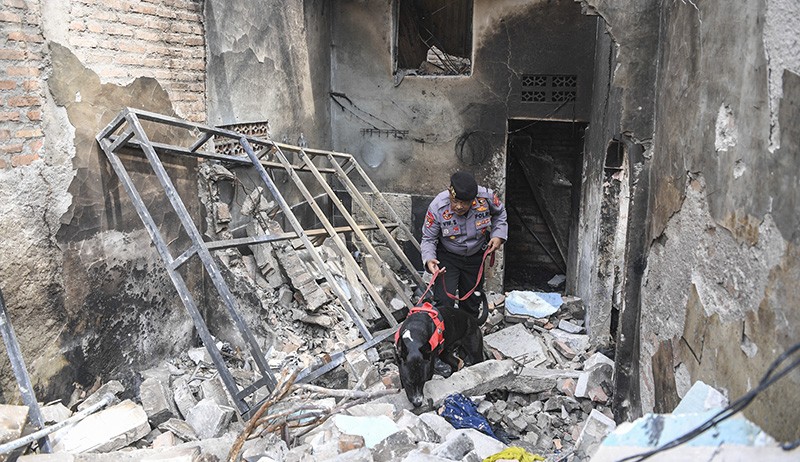 Anjing Pelacak Dikerahkan Cari Korban Kebakaran Depo Pertamina Plumpang - Bagian 2