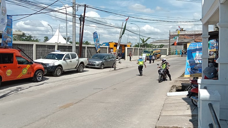Jokowi Datang, Jalan Katapang Andir Bandung Mulus dan Lampu Terang 