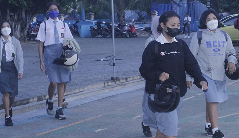 Mundur 30 Menit, Masuk Sekolah di NTT Kini 05.30 Pagi - Bagian 2