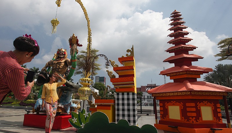 Dekorasi Sambut Hari Raya Nyepi di Kota Surabaya - Bagian 1