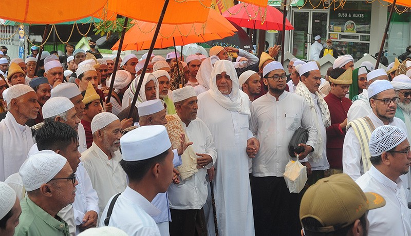 Tradisi Ziarah Kubro Jelang Ramadan di Palembang - Bagian 3
