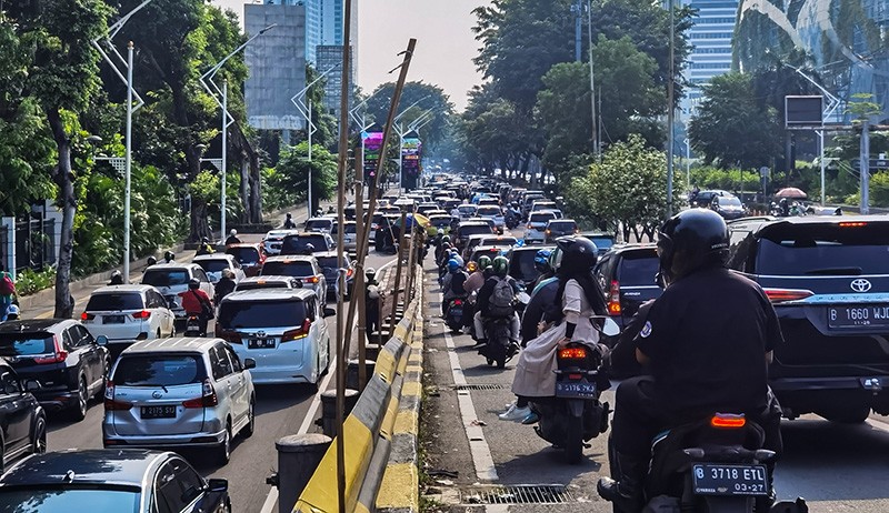 Macet Parah Imbas Konser Blackpink, Blink Pilih Jalan Kaki - Bagian 3