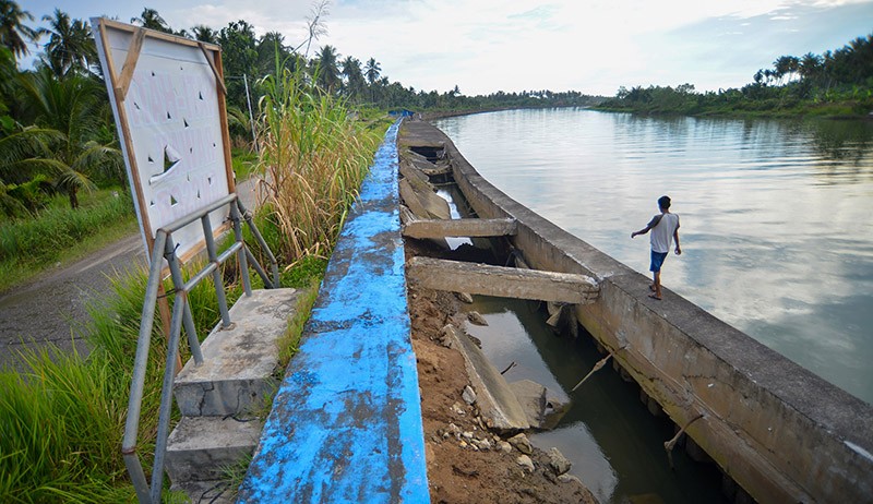 Hati-Hati, Beton Bantaran Sungai Batang Anai Jebol - Bagian 1