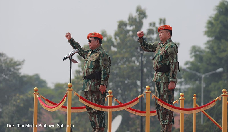 Menhan Prabowo Diangkat Jadi Warga Kehormatan Kopasgat TNI AU - Bagian 1