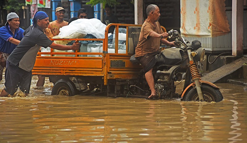 Banjir Cilegon Rendam Permukiman Warga Cibeber - Bagian 2