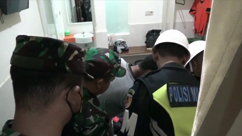 Razia Hotel Jelang Ramadan di Tuban, 1 Oknum Prajurit TNI Terjaring