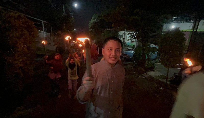 Ratusan Warga Depok Pawai Obor Sambut Bulan Ramadan 1444 Hijriah - Bagian 2
