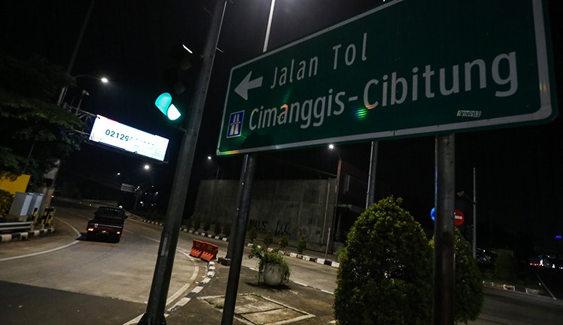 Jalan Tol Jatikarya Bekasi Kembali Dibuka setelah Diblokade Warga - Bagian 1
